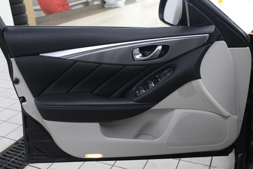 Thumbnail: 2014 INFINITI Q50 - 13