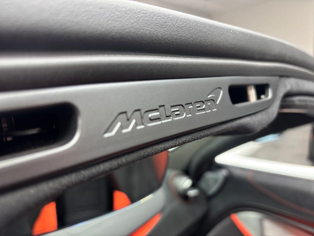2024 McLaren 750S