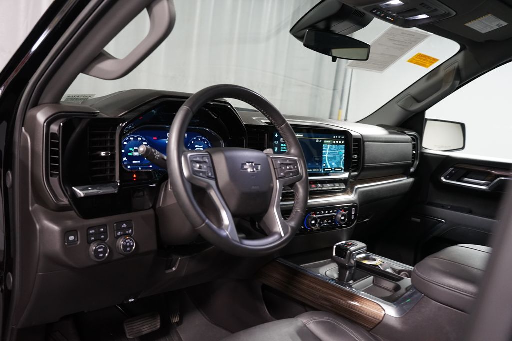 Thumbnail: 2024 Chevrolet Silverado 1500 - 7