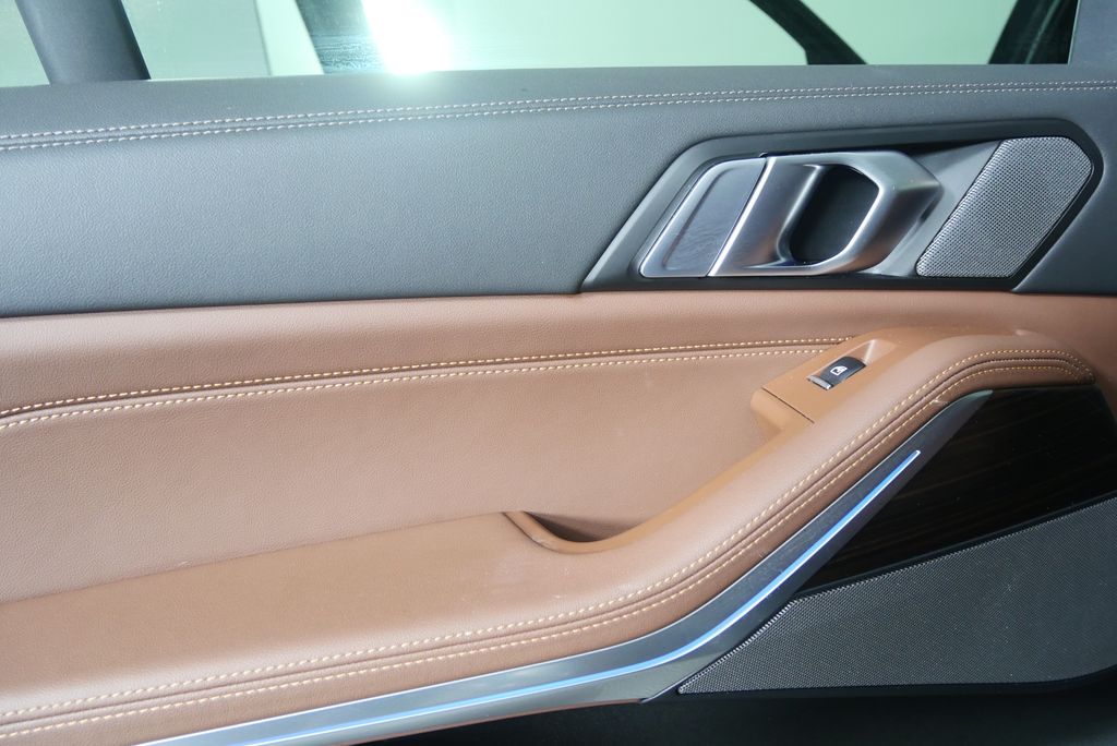 Thumbnail: 2025 BMW X5 - 13
