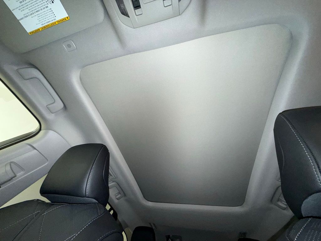 Thumbnail: 2025 Toyota Highlander - 19