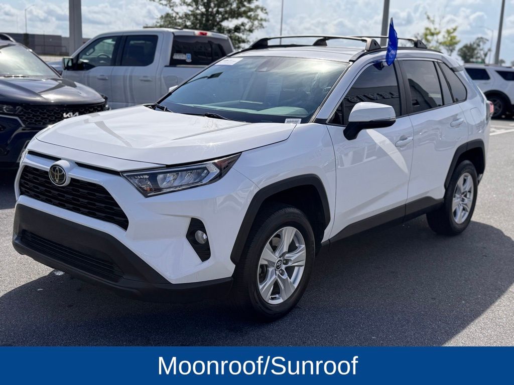 2020 Toyota RAV4 XLE