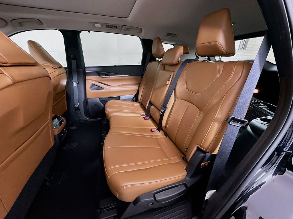 Thumbnail: 2022 INFINITI QX60 - 25