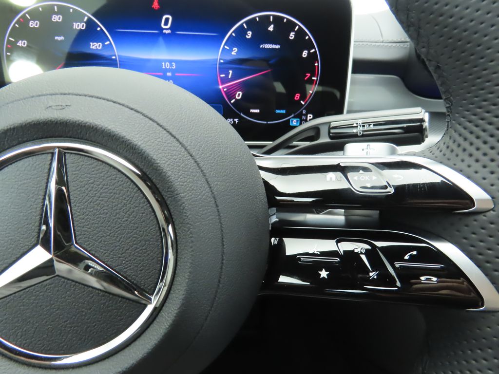 Thumbnail: 2025 Mercedes-Benz C-Class - 12