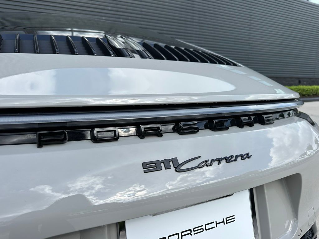 Thumbnail: 2022 Porsche 911 - 14