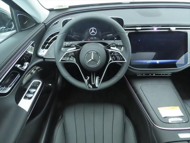 Thumbnail: 2025 Mercedes-Benz E-Class - 11