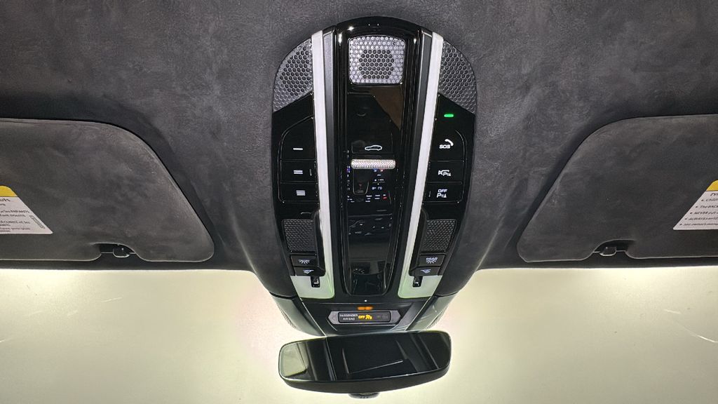 2022 Porsche   31