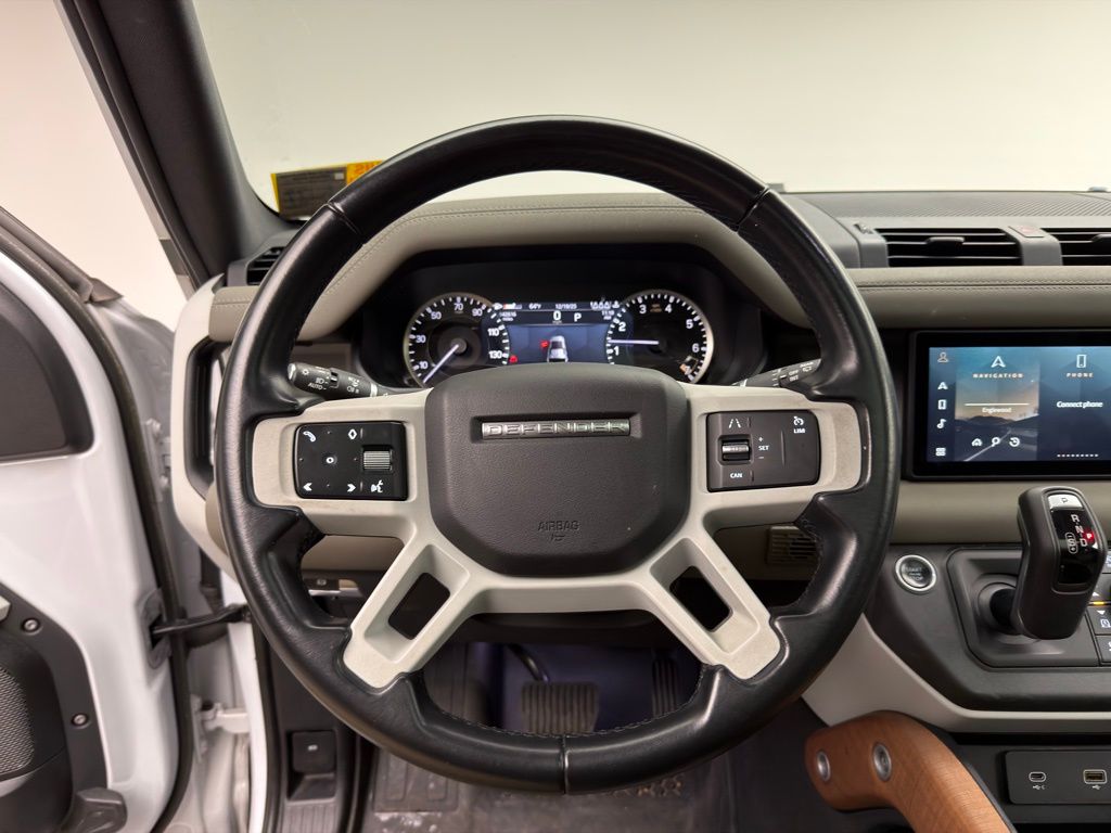 Thumbnail: 2023 Land Rover Defender - 9