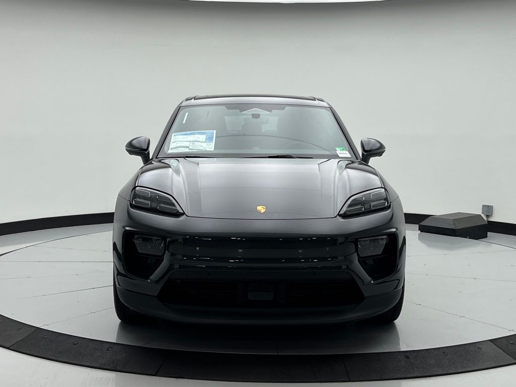 Thumbnail: 2025 Porsche Macan - 6