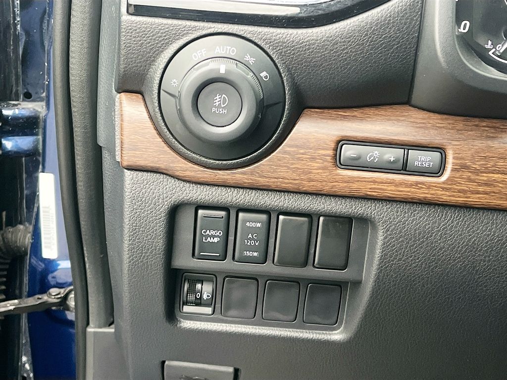 Used 2023 Deep Blue Pearl Nissan Platinum Reserve image 10