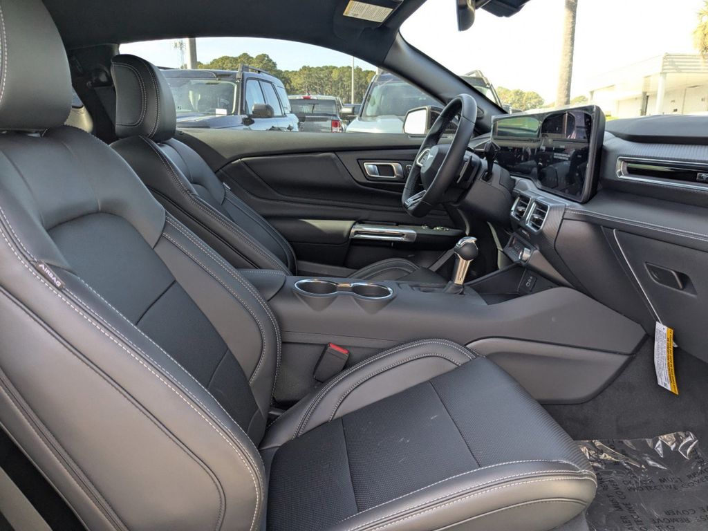 2025 Ford Mustang GT Premium Fastback