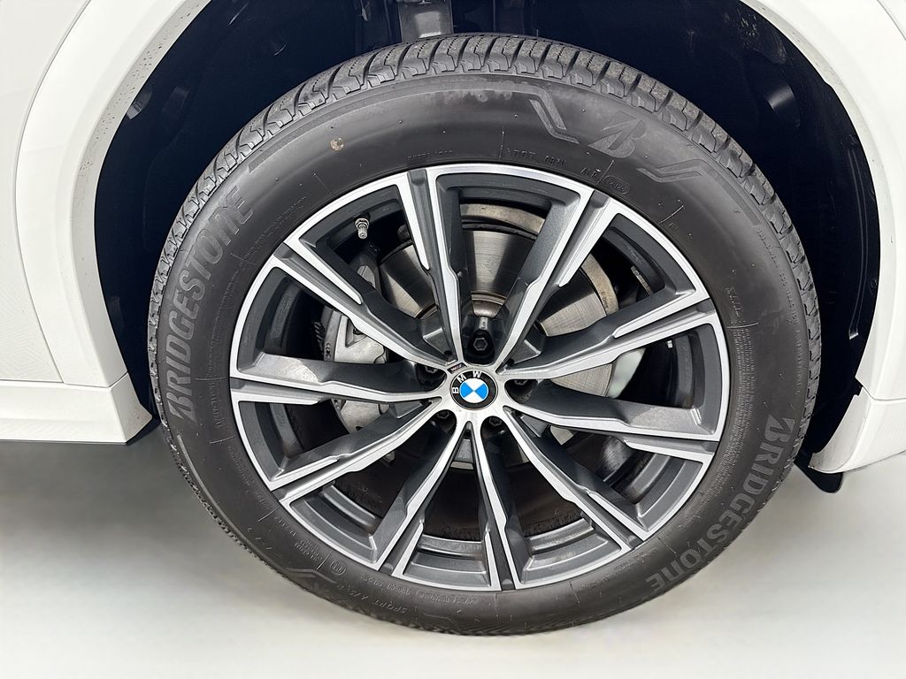 Thumbnail: 2025 BMW X6 - 31