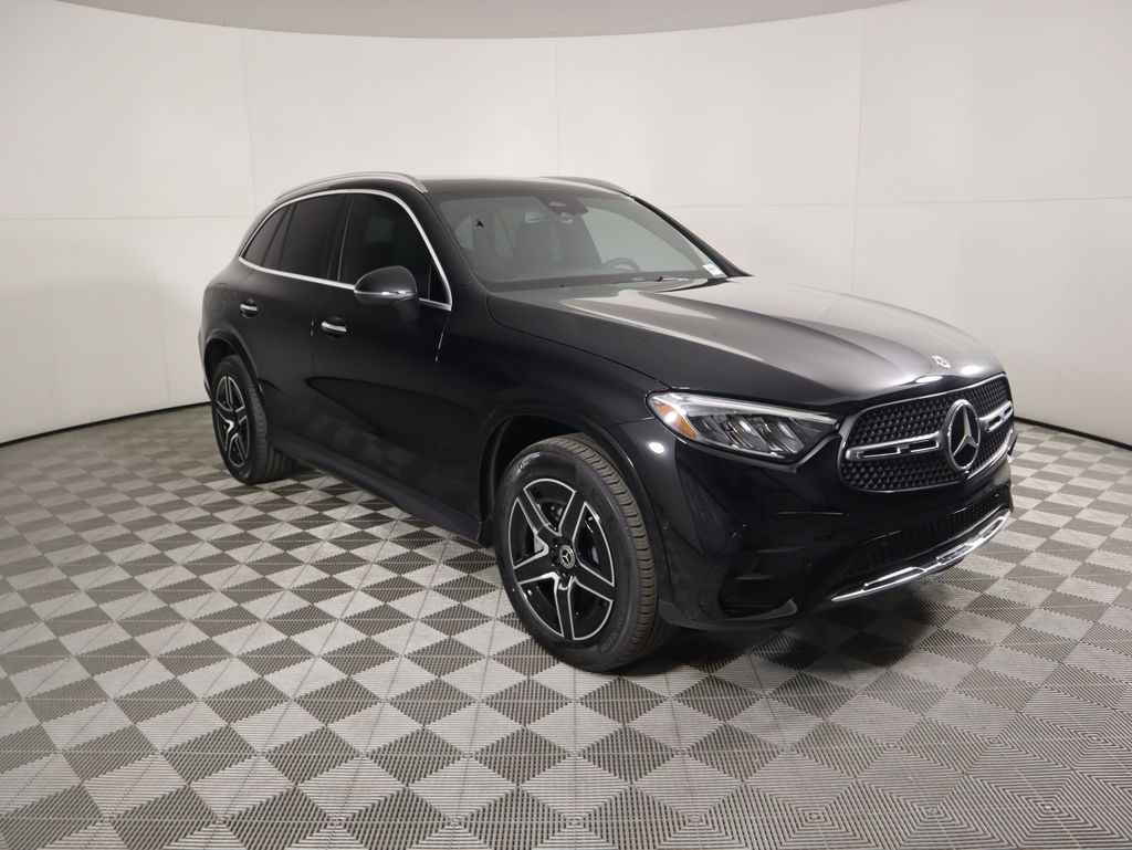 Thumbnail: 2026 Mercedes-Benz GLC - 3