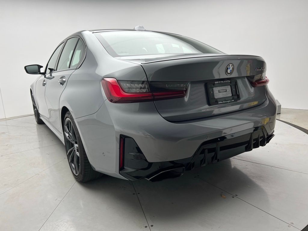 Thumbnail: 2023 BMW 3 Series - 4
