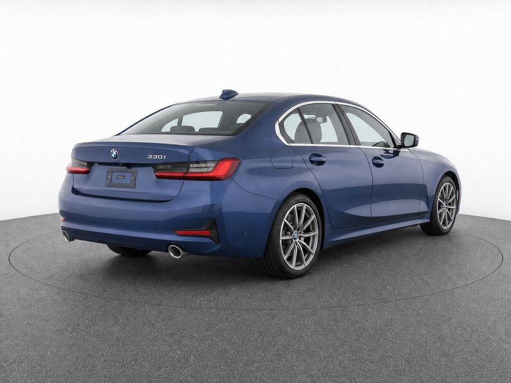 Thumbnail: 2026 BMW 3 Series - 30