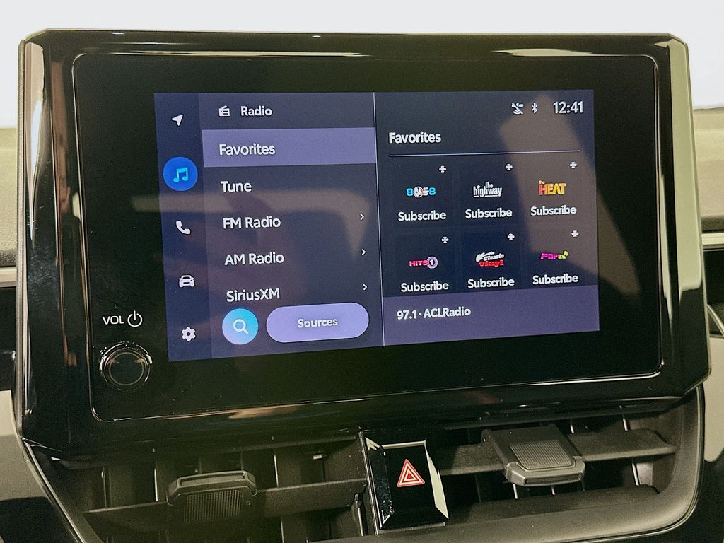 Thumbnail: 2025 Toyota Corolla - 15