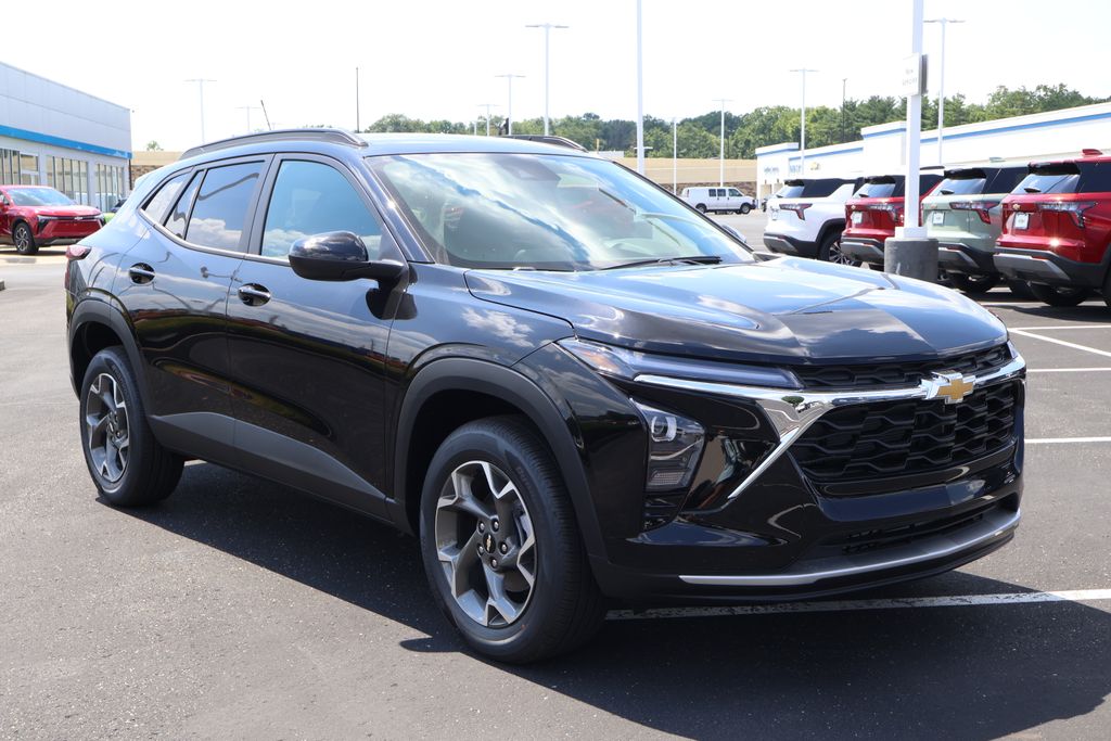 Thumbnail: 2025 Chevrolet Trax - 10