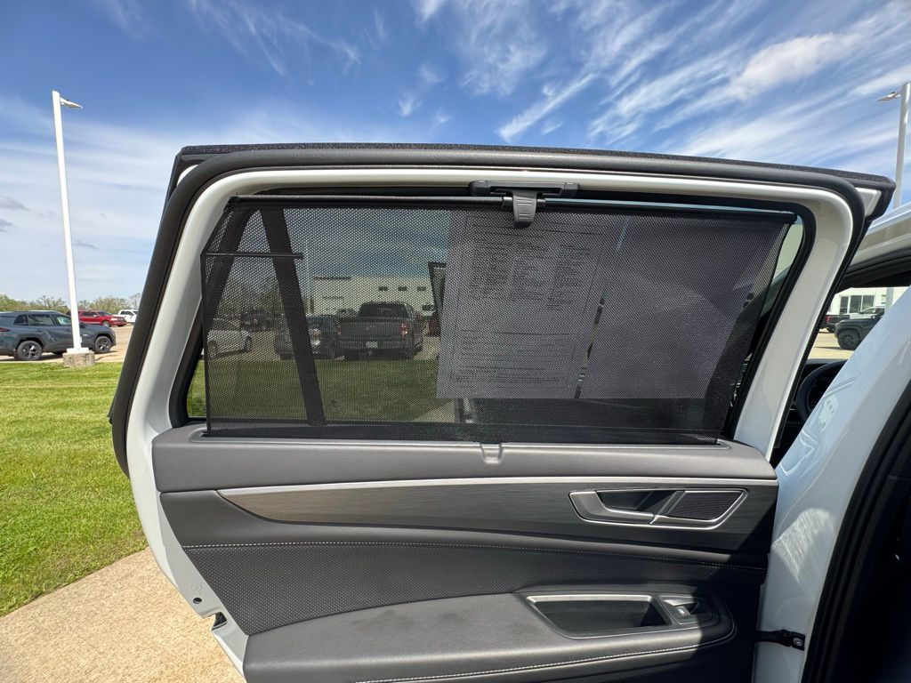 Used 2025 Volkswagen Atlas Cross Sport SUV