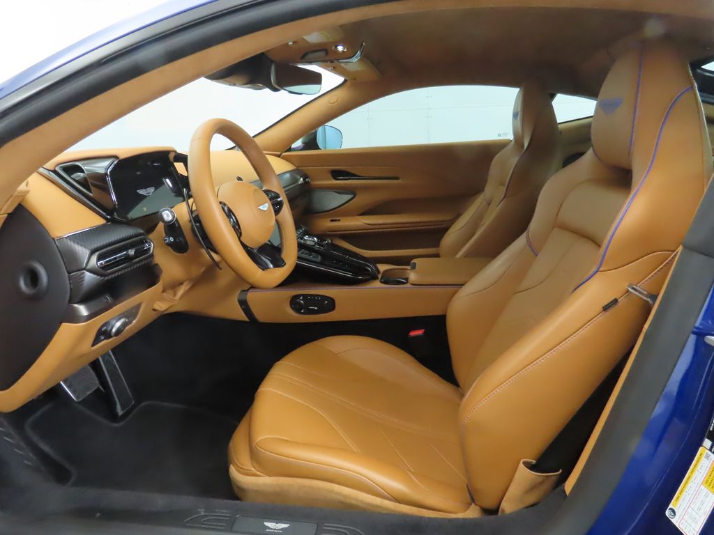 Thumbnail: 2025 Aston Martin Vantage - 20