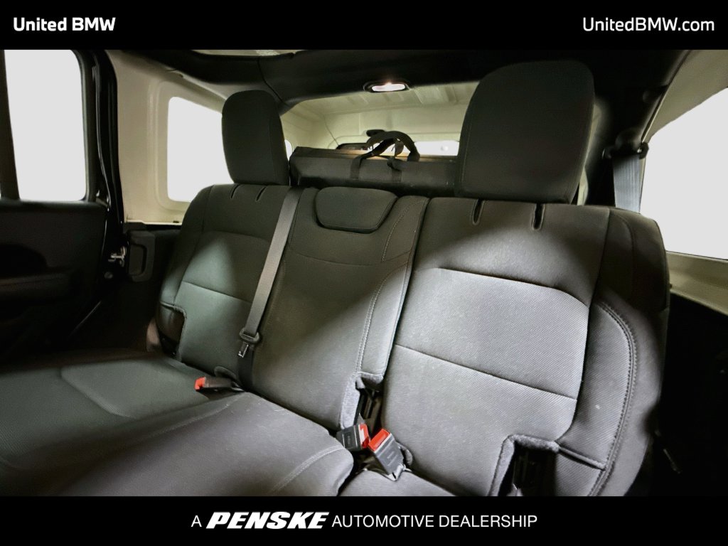 Thumbnail: 2022 Jeep Wrangler - 18