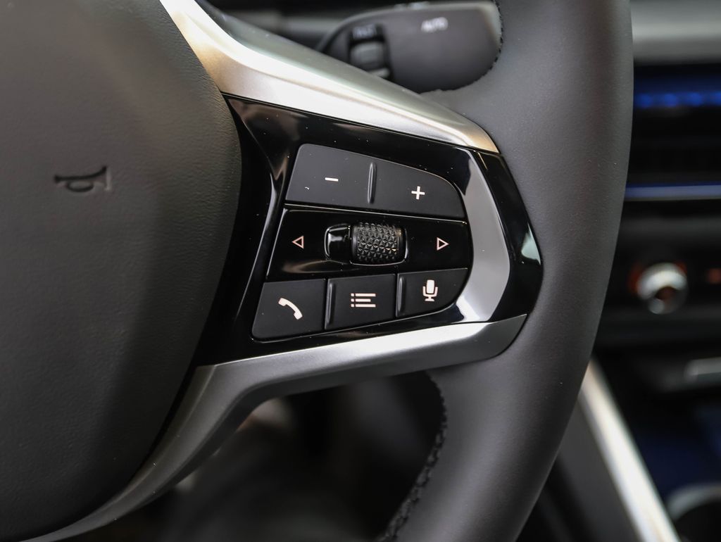 Thumbnail: 2026 BMW i4 - 13