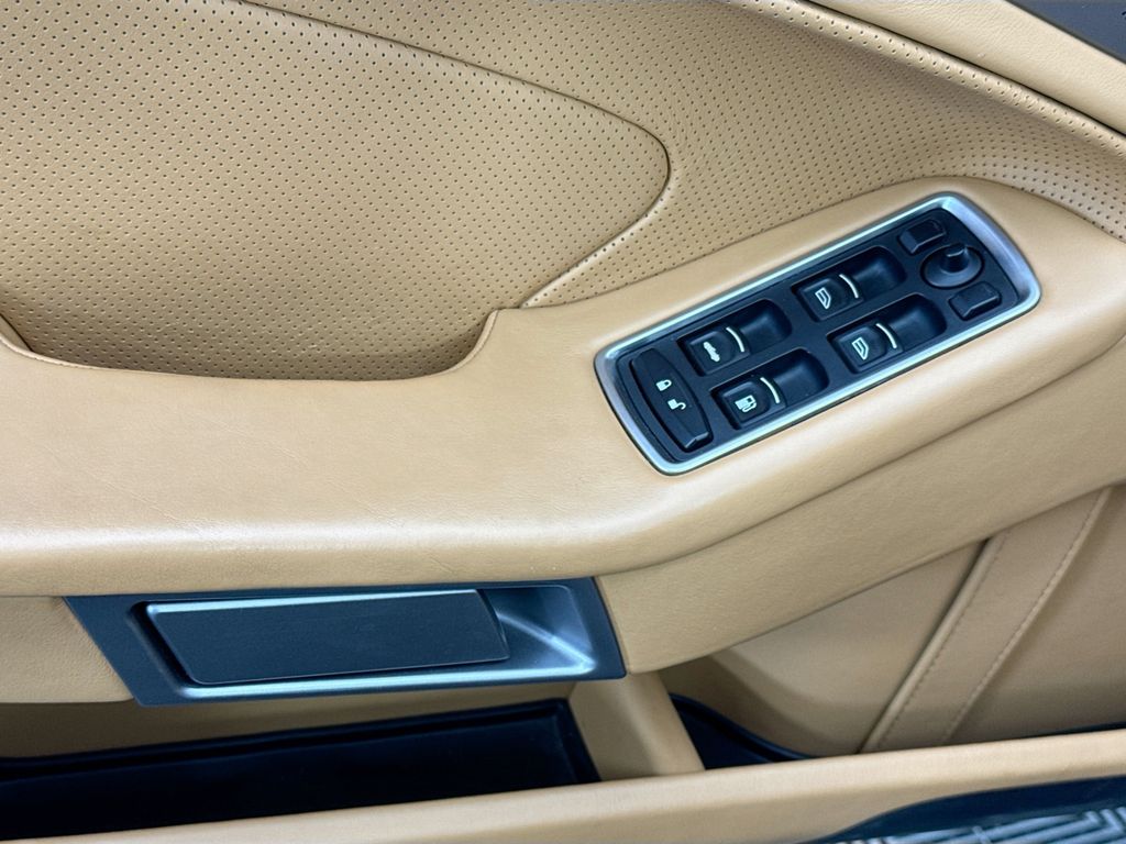 Thumbnail: 2014 Aston Martin Vanquish - 29