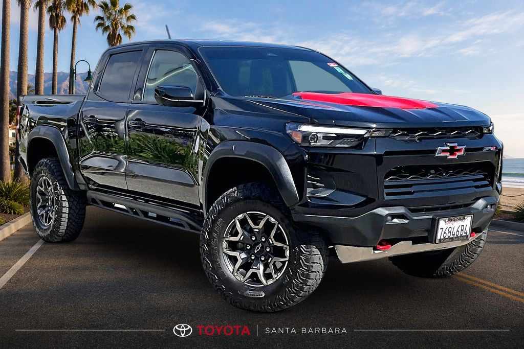 Black 2024 Chevrolet Colorado Pickup Truck Four-Wheel Drive 8-Speed Automatic