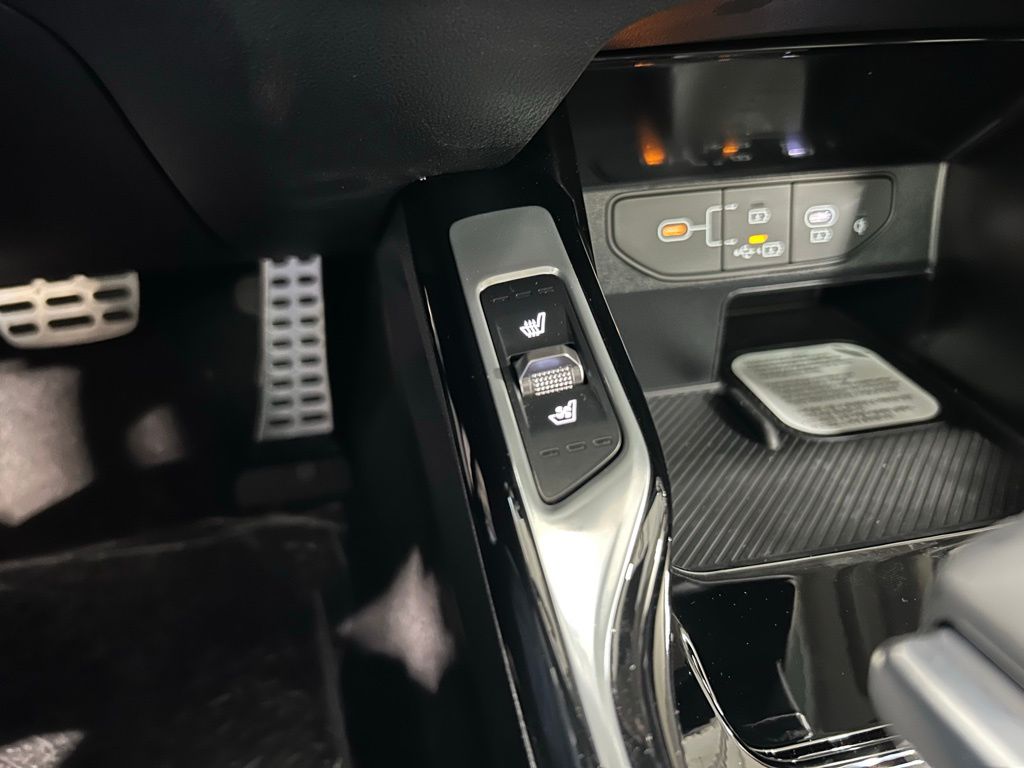 new 2026 Kia Sorento car, priced at $41,695