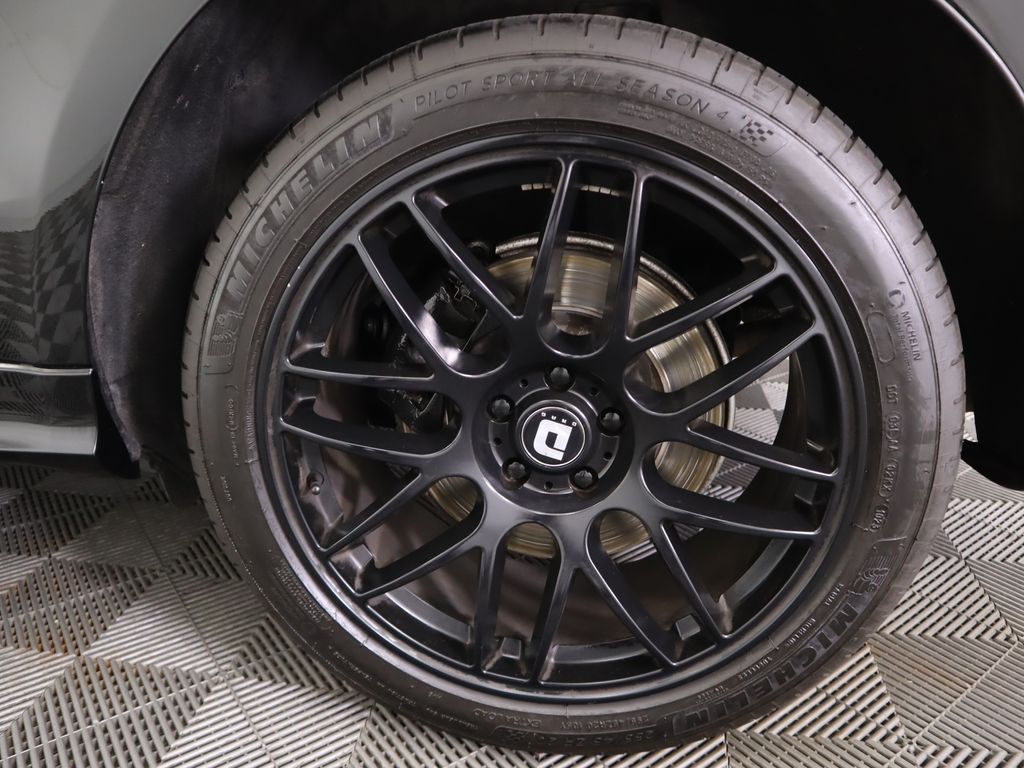 Thumbnail: 2015 Audi SQ5 - 32