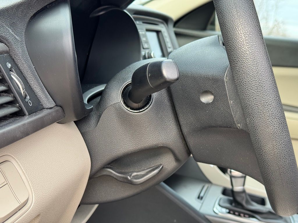 2016 Kia Optima LX photo