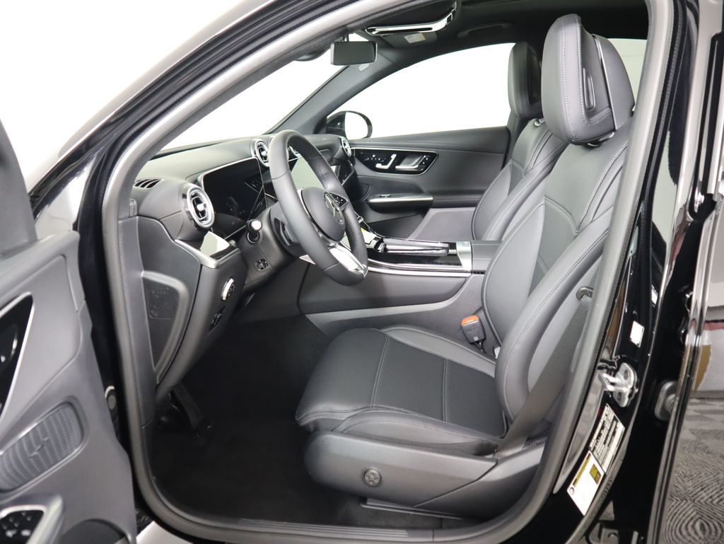 Thumbnail: 2026 Mercedes-Benz GLC - 21