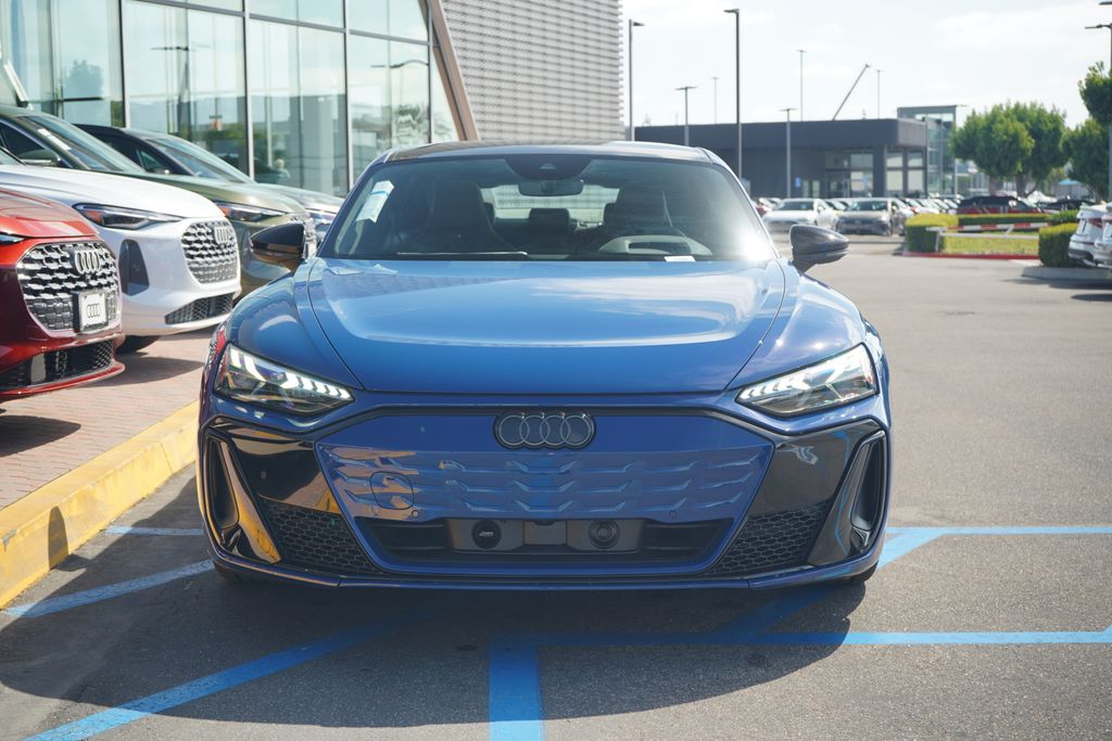 Thumbnail: 2026 Audi e-tron GT - 5