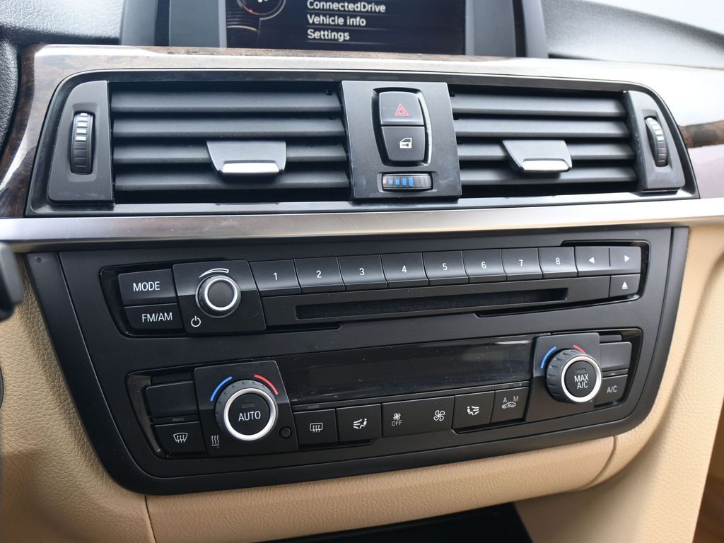 Used 2015 Alpine White BMW 328i image 17