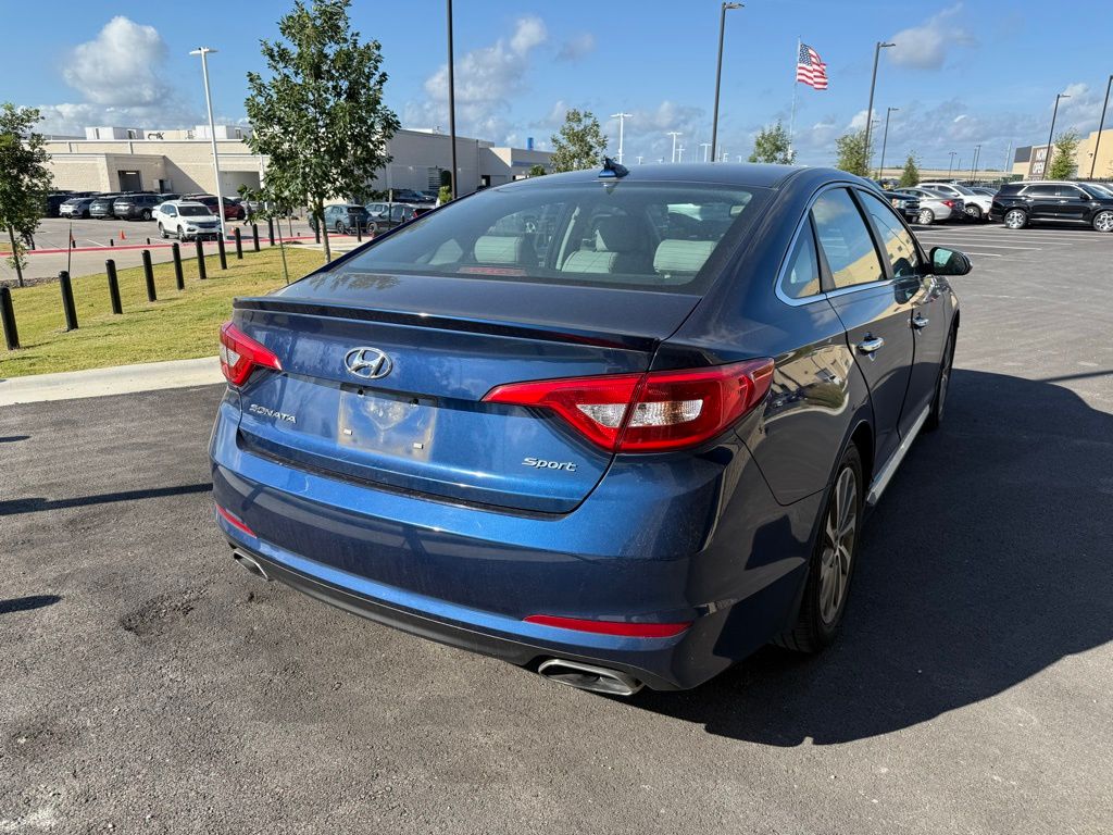 Thumbnail: 2015 Hyundai Sonata - 6