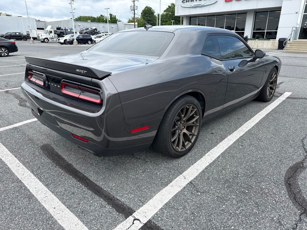 2016 Dodge Challenger — photo 7