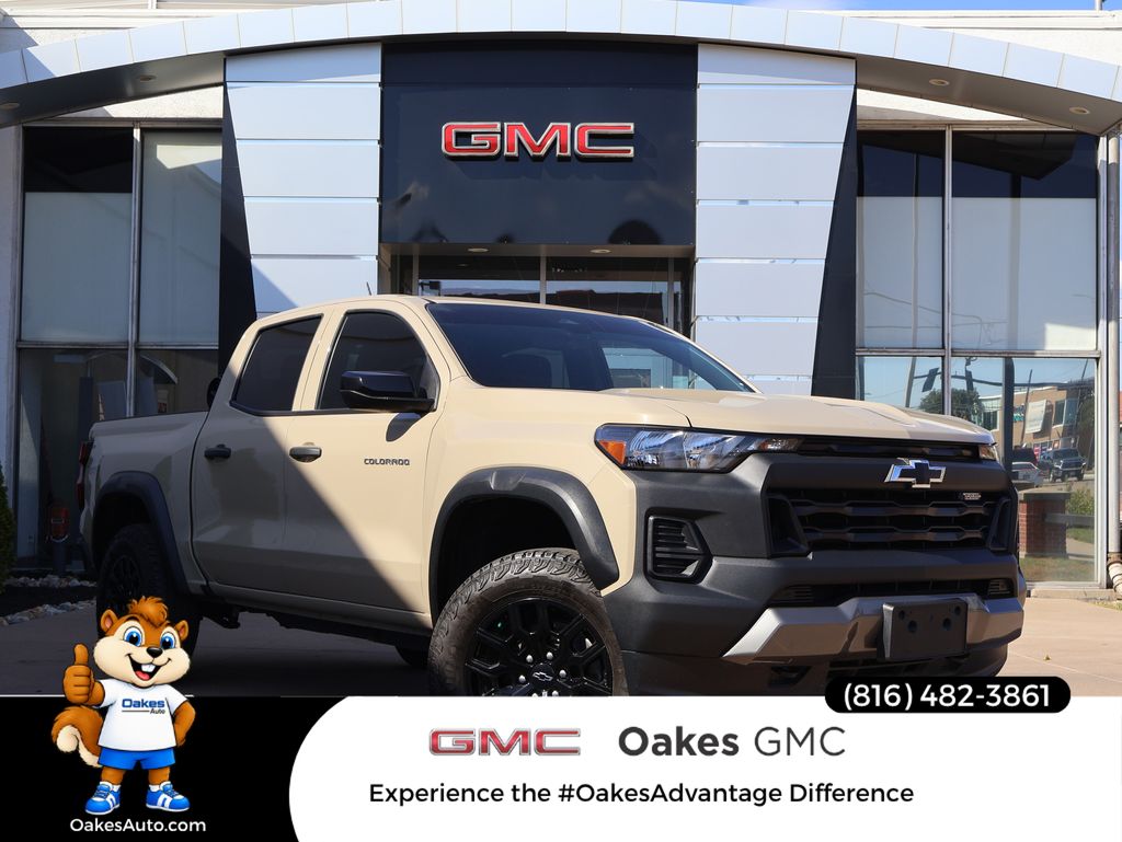 Sand Dune Metallic 2024 Chevrolet Colorado Pickup Truck Four-Wheel Drive 8-Speed Automatic