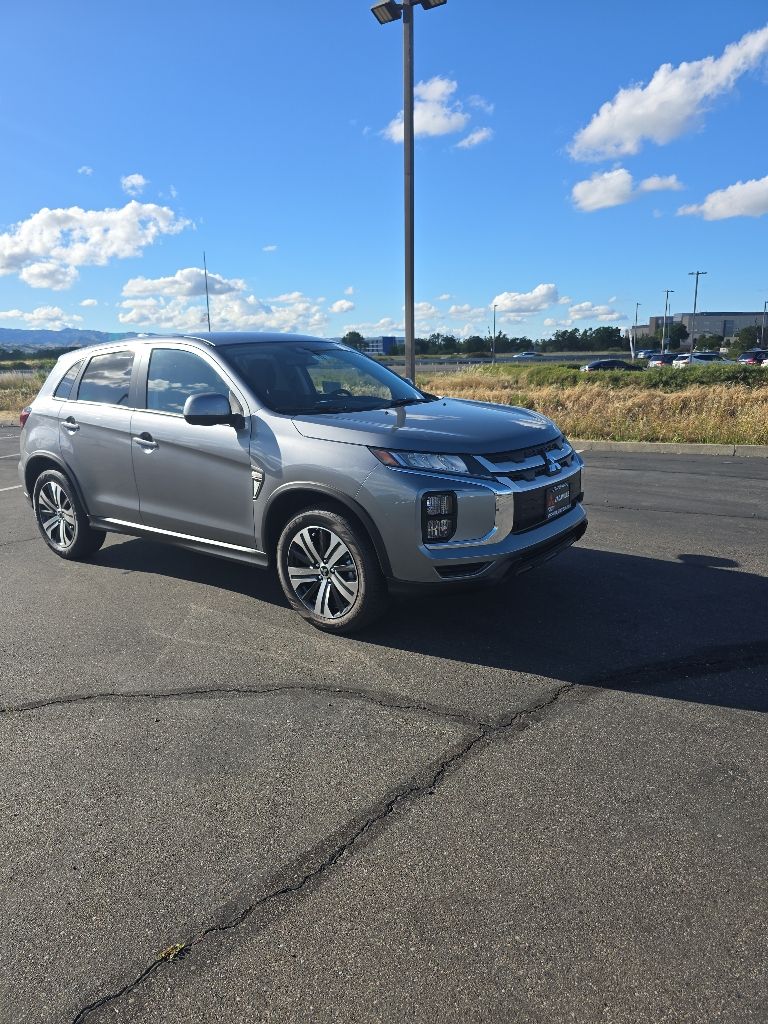 2026 Mitsubishi Outlander Sport 2.0 ES AWC CVT's photo