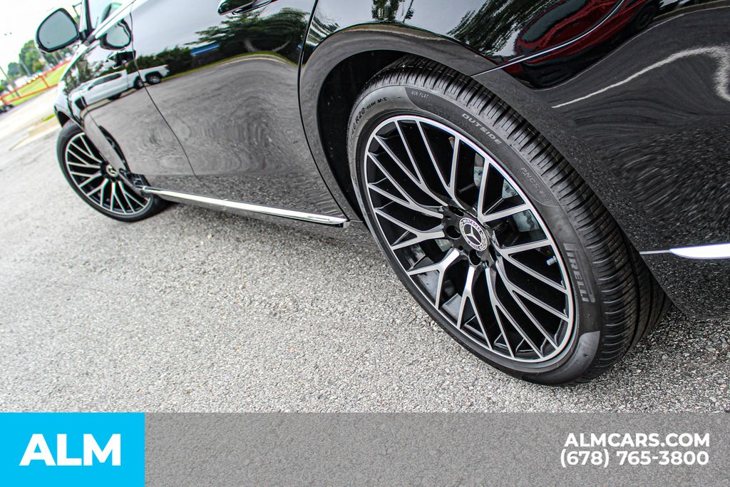 Used 2025 Black Mercedes-Benz S 580 image 14