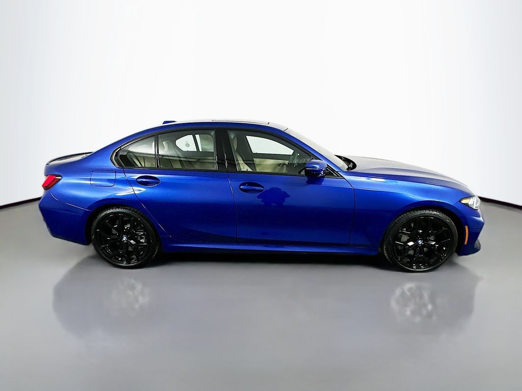 Thumbnail: 2026 BMW 3 Series - 4
