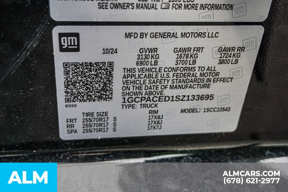 Used 2025 Black Chevrolet LT image 56