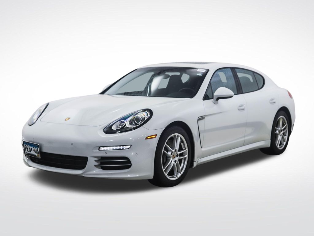 2014 Porsche Panamera 4 -
                  Bloomington, MN