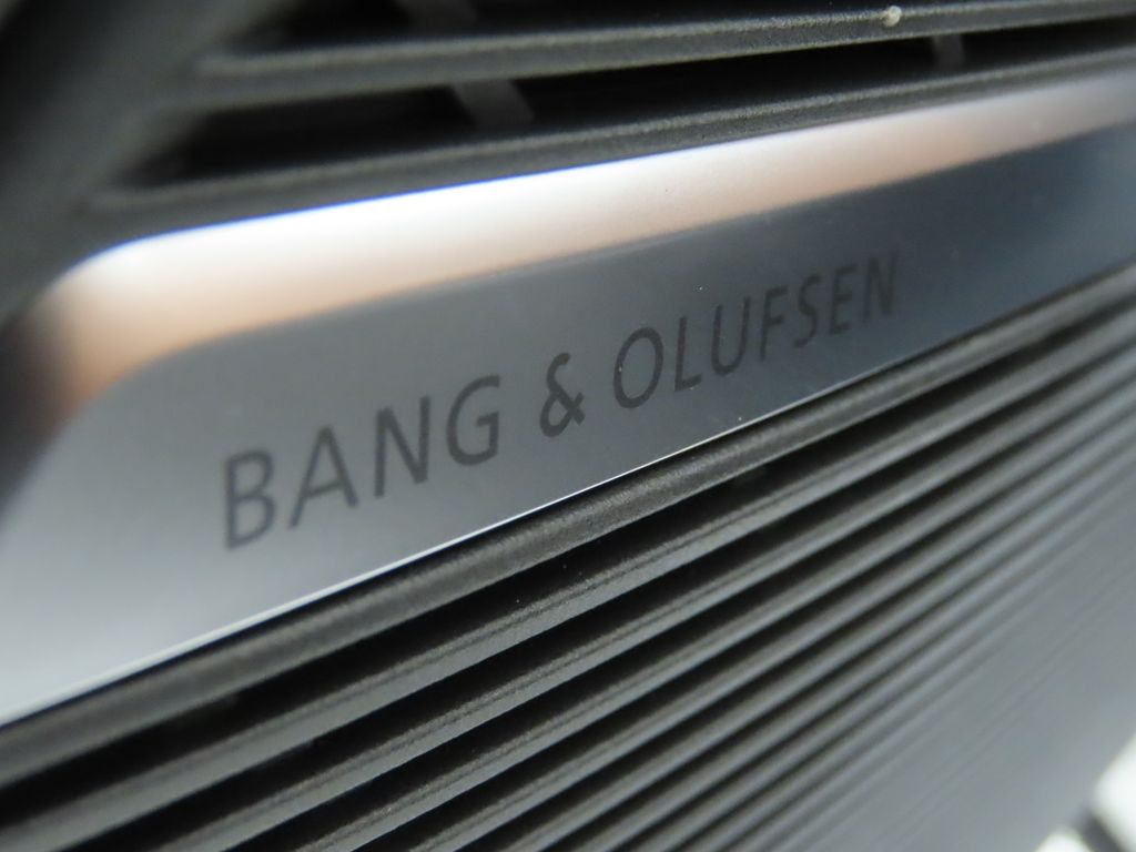 Thumbnail: 2026 Audi Q8 - 31