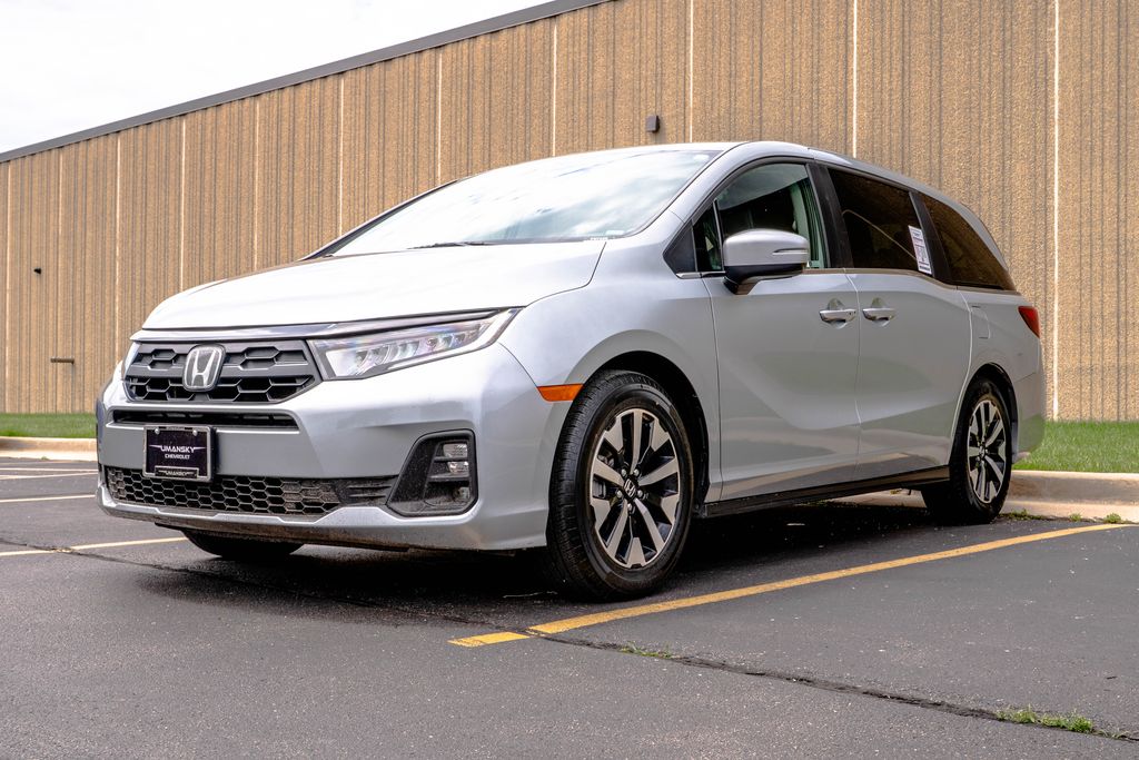 Used 2025 Honda Odyssey Van