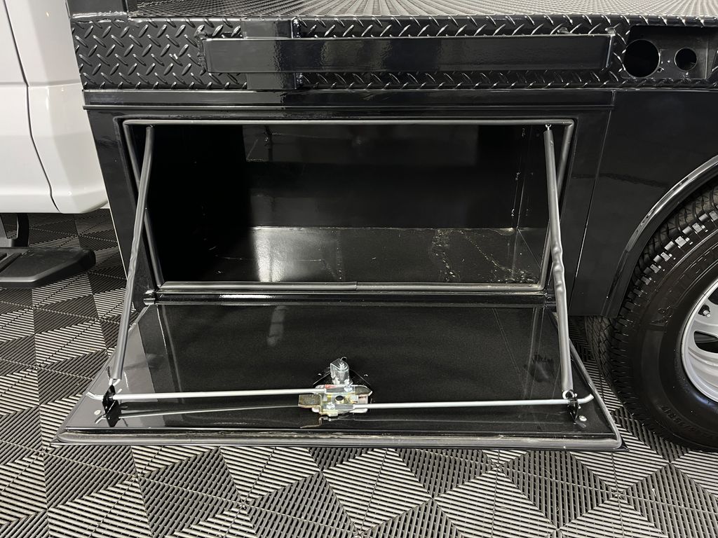 2025 Ford F-350 Crew Cab DRW 4WD Harbor Flatbed Truck for sale #9F0381 - photo 24