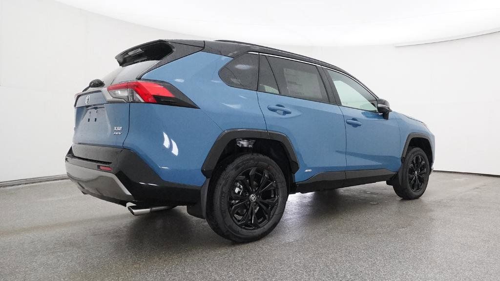 Thumbnail: 2025 Toyota RAV4 - 5