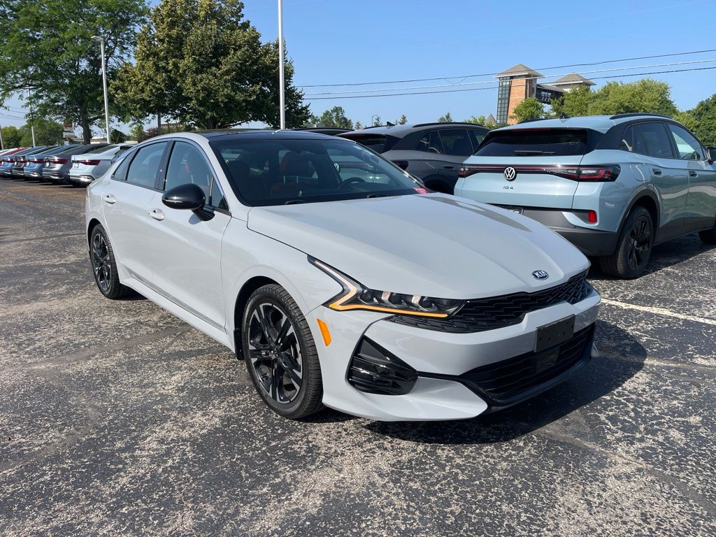 Certified Used 2021 Wolf Gray Kia GT-Line image 4