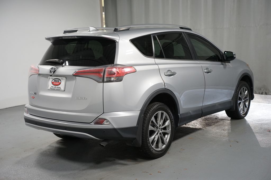 Thumbnail: 2017 Toyota RAV4 - 8