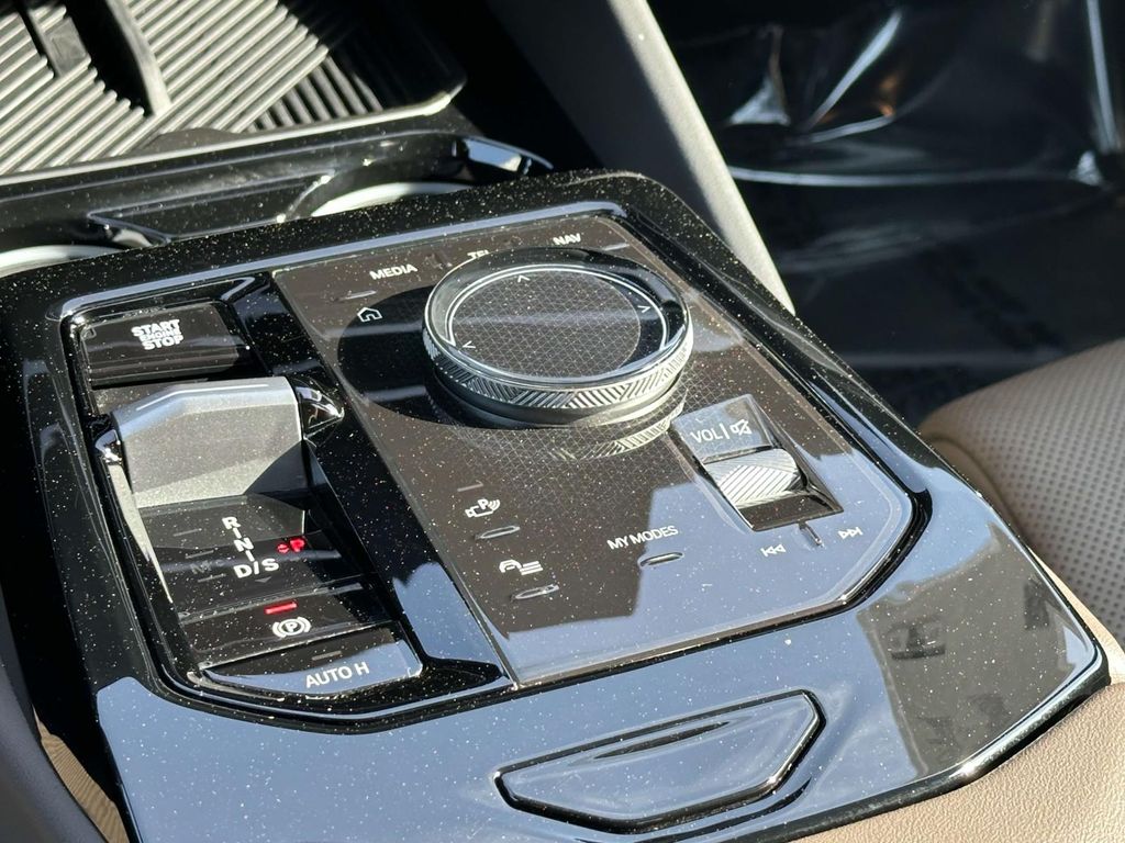 2024 BMW 5 Series 530i xDrive 12