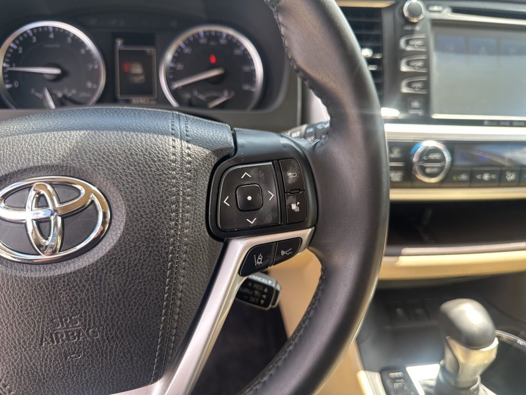 Used Car 2018 Toyota Highlander  Limited For Sale In Austin, Texas