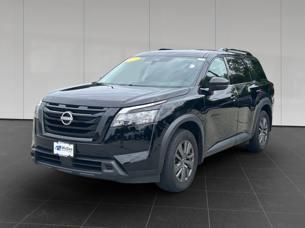 2024 Nissan Pathfinder SV 4WD